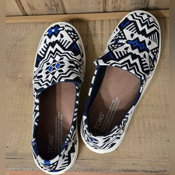 Toms Embroidered Slip On Sunset Stellar Blue Jacquard Womens Shoes Size 6.5 - Picture 4 of 10